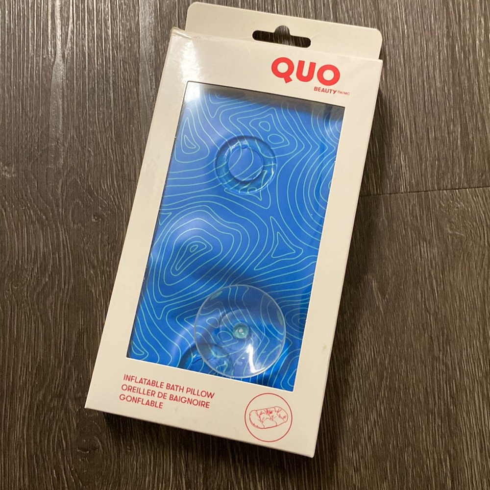 Free with bundle Quo bath pillow